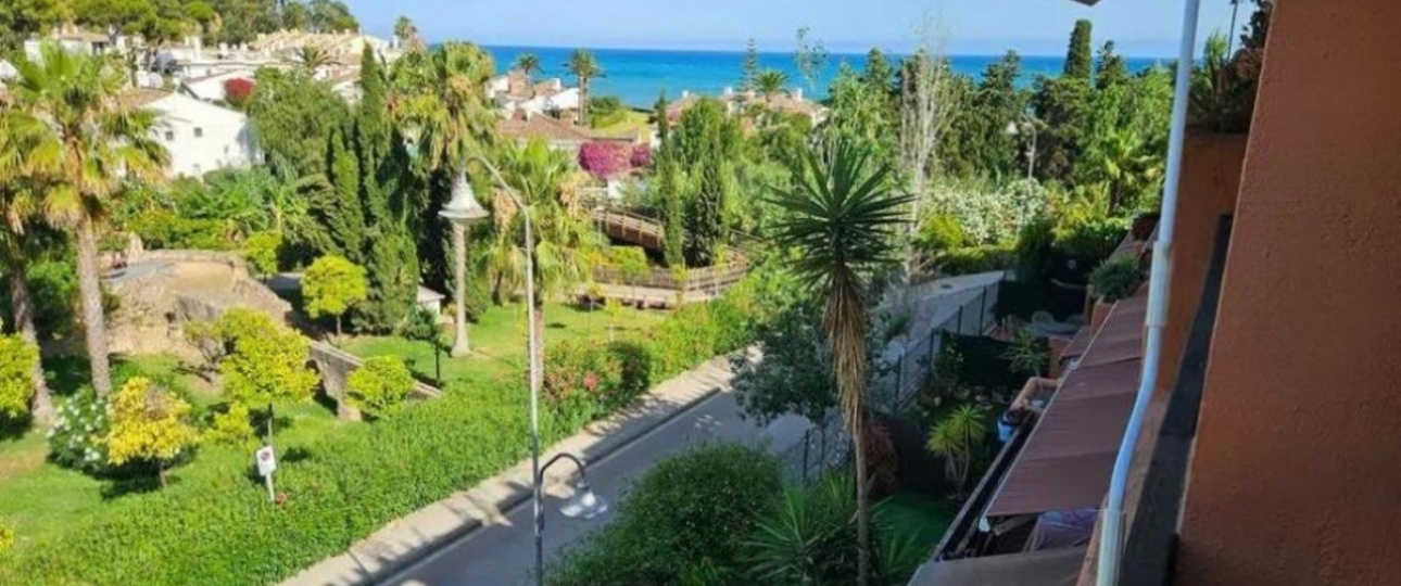 Resale - apartment - Estepona - Estepona Centro