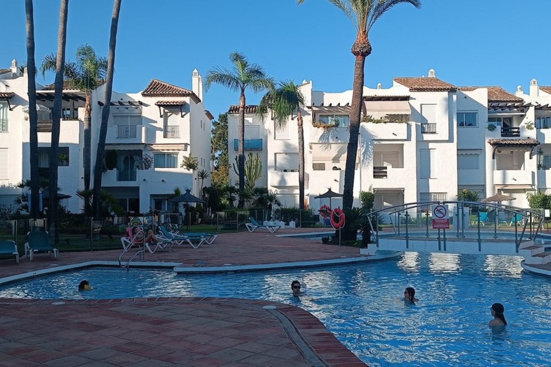 Resale - apartment - Estepona - Estepona Centro