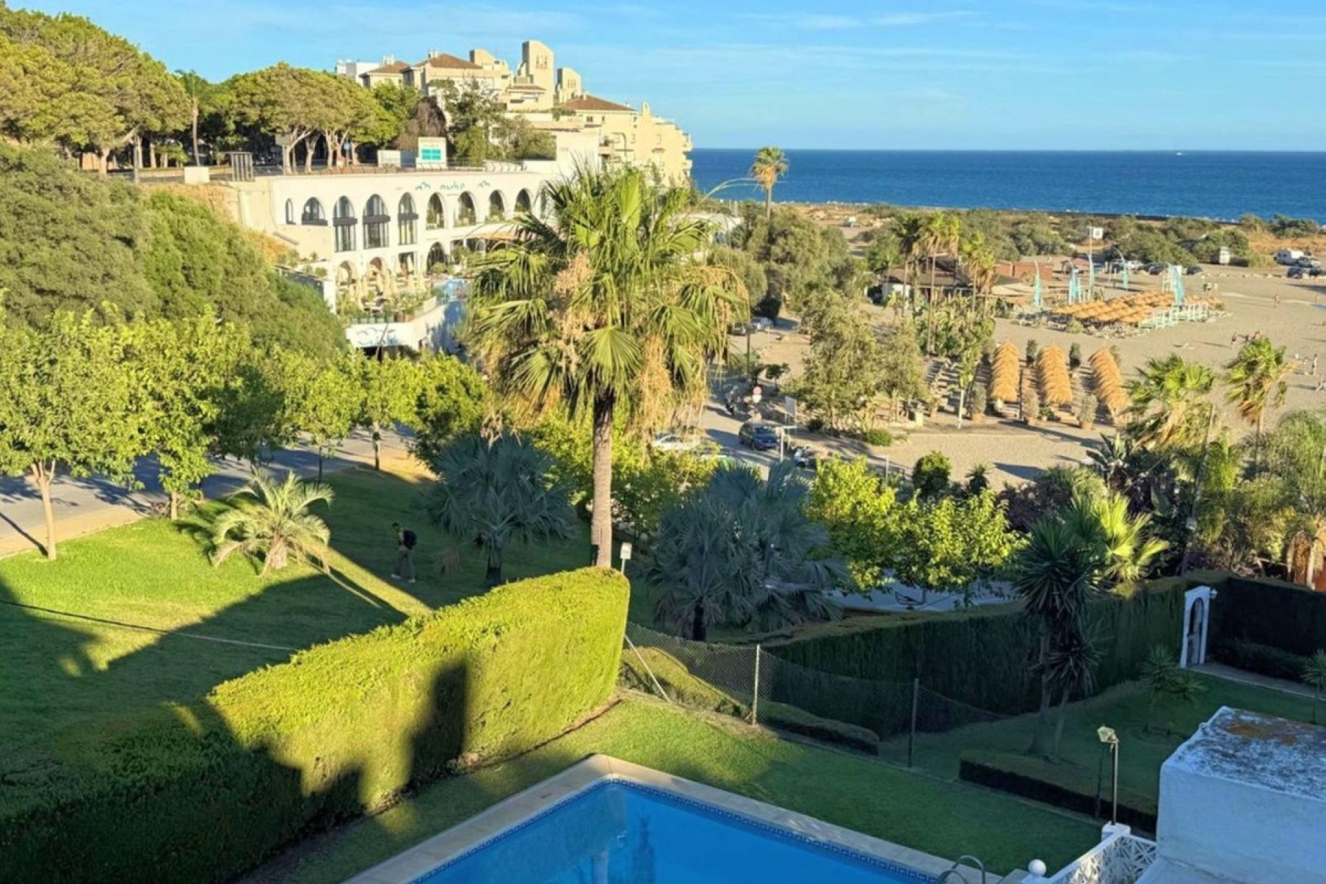 Resale - apartment - Estepona - Estepona Centro