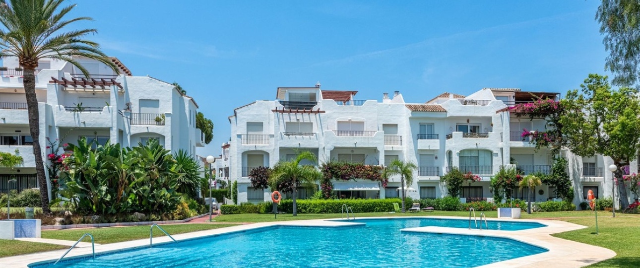Resale - apartment - Estepona - Estepona Centro