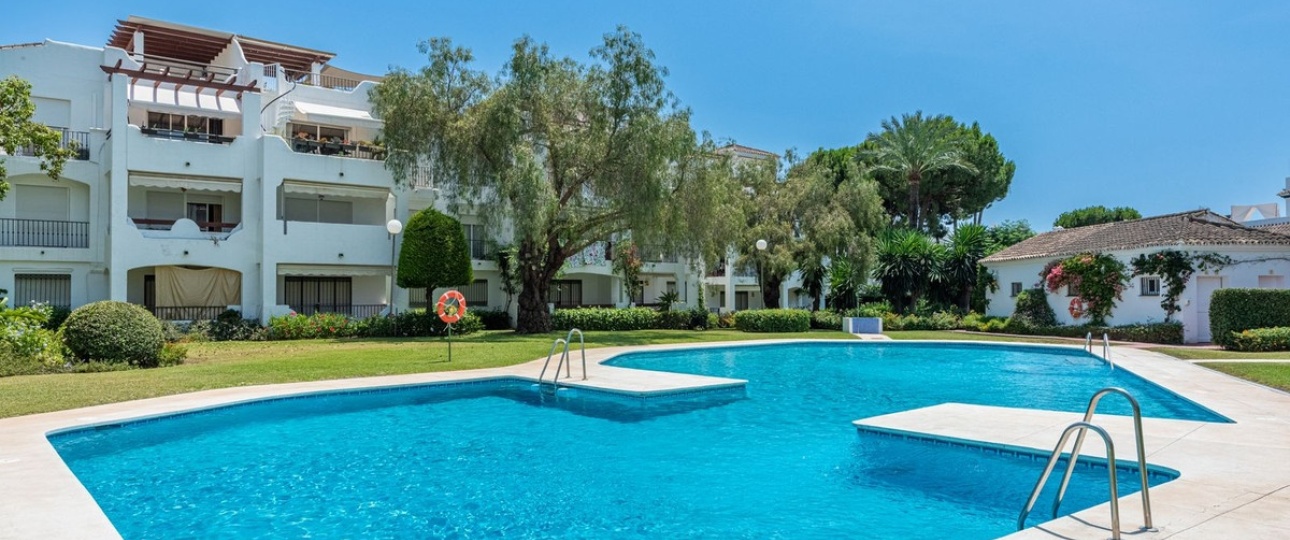 Resale - apartment - Estepona - Estepona Centro