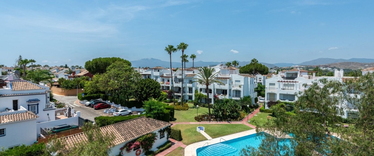 Resale - apartment - Estepona - Estepona Centro