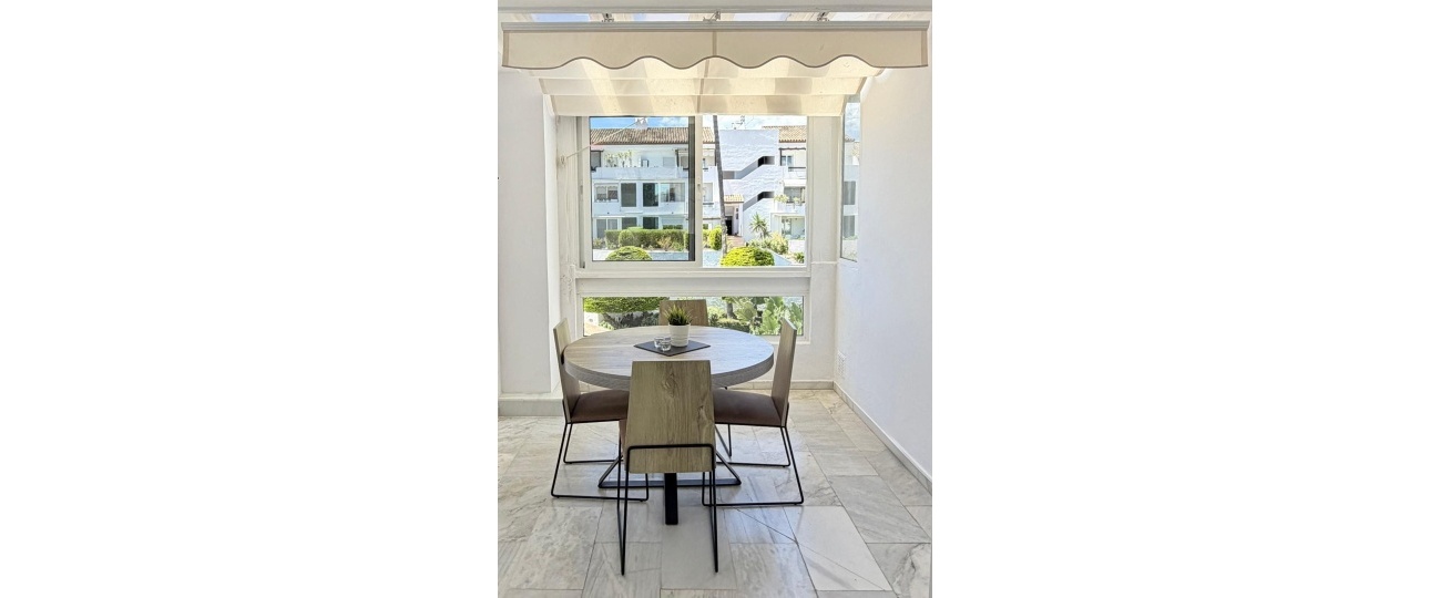 Resale - apartment - Estepona - Estepona Centro
