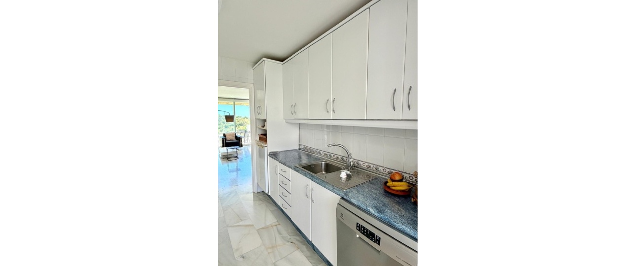 Resale - apartment - Estepona - Estepona Centro
