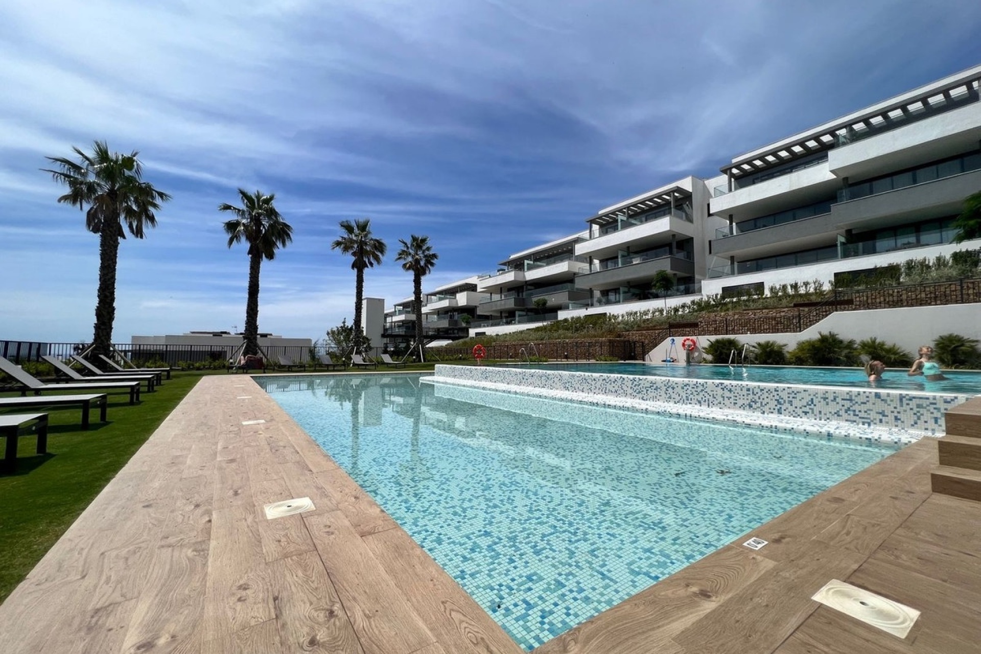 Resale - apartment - Estepona - Estepona Centro