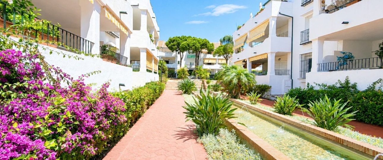 Resale - apartment - Estepona - Estepona Centro