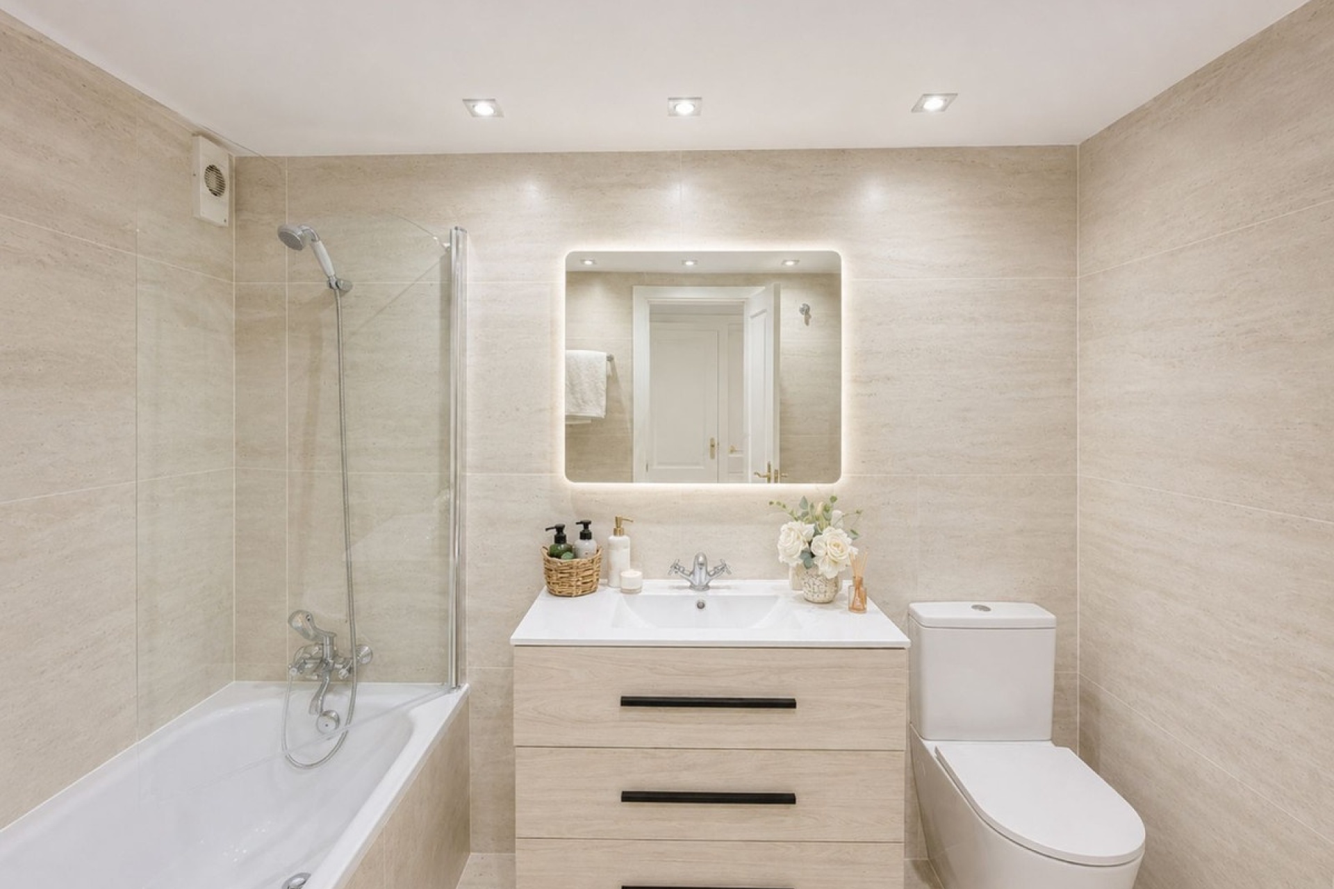 Resale - apartment - Estepona - Estepona Centro