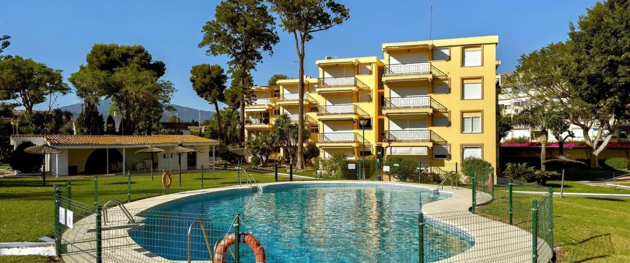 Resale - apartment - Estepona - Estepona Centro