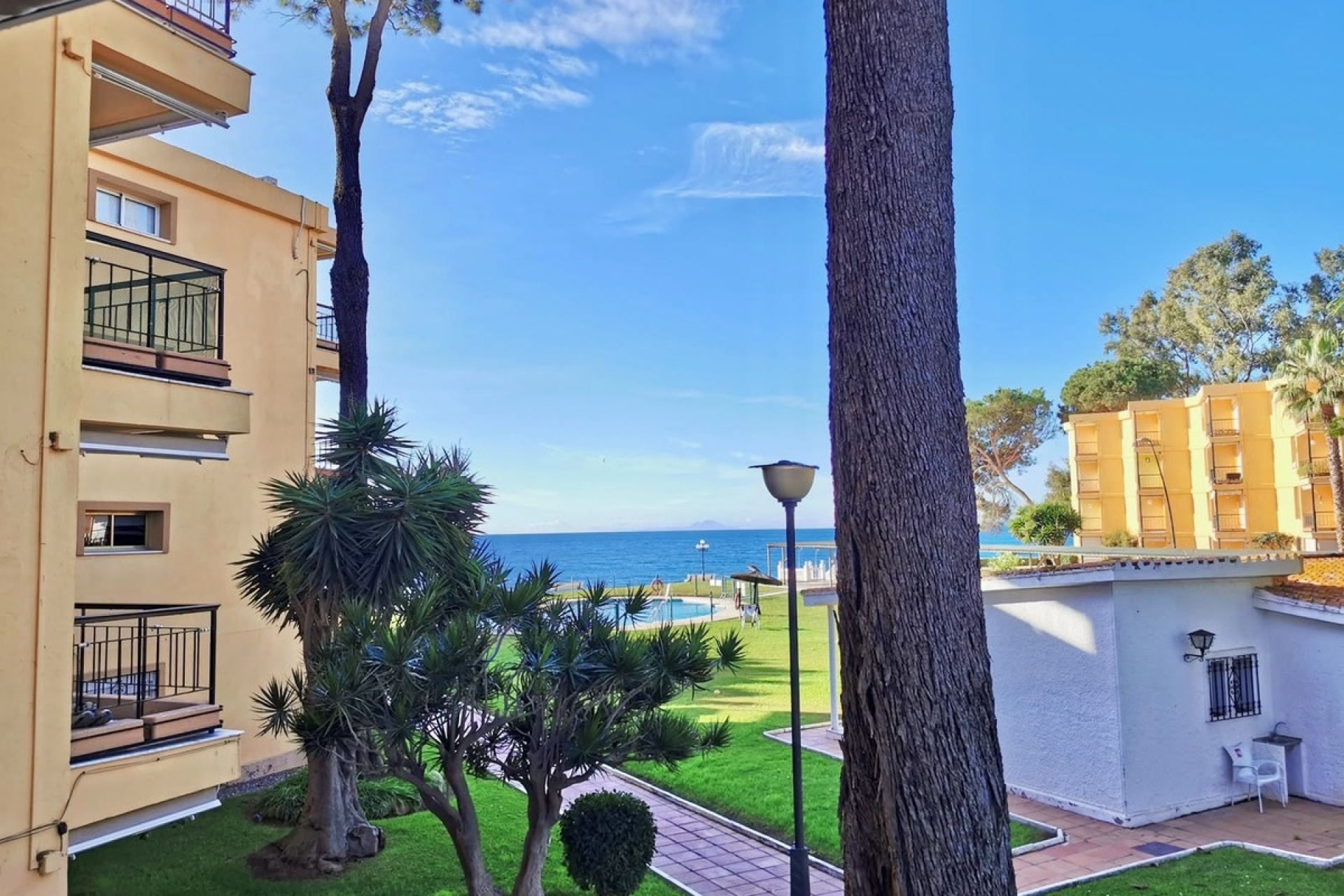 Resale - apartment - Estepona - Estepona Centro