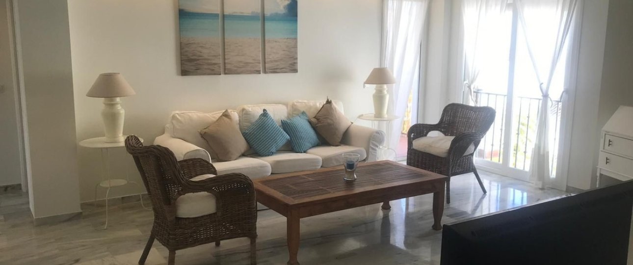 Resale - apartment - Estepona - Estepona Centro