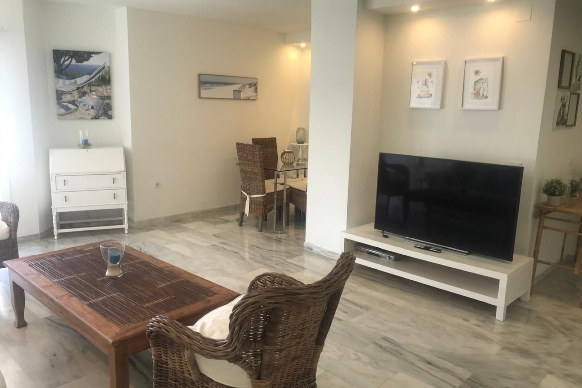 Resale - apartment - Estepona - Estepona Centro