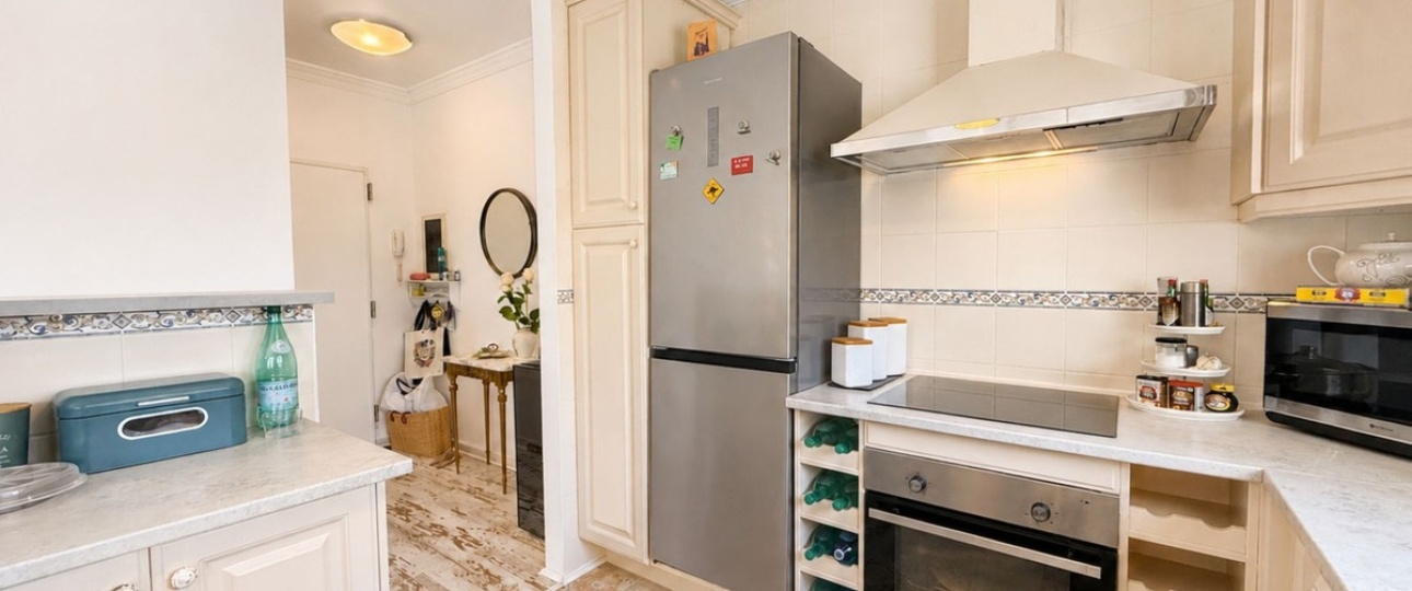 Resale - apartment - Estepona - Estepona Centro