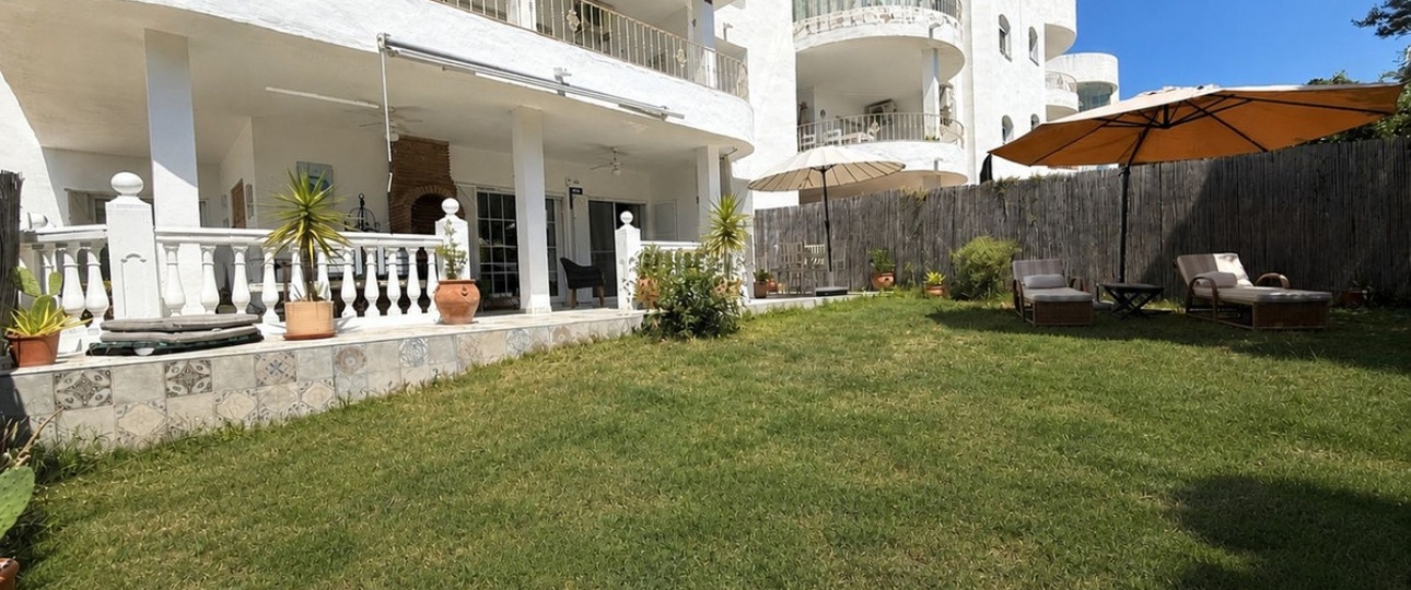 Resale - apartment - Estepona - Estepona Centro