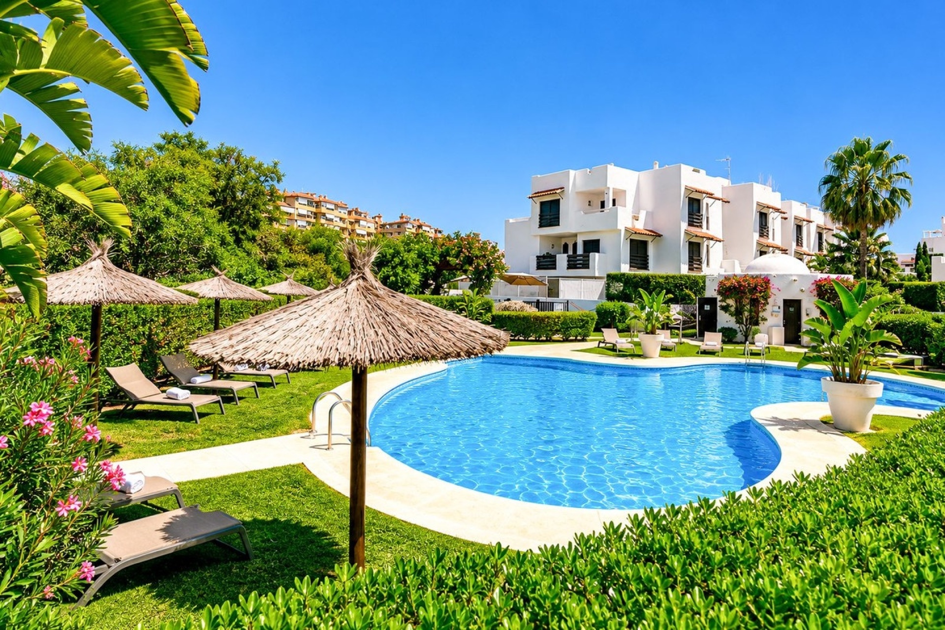 Resale - apartment - Estepona - Estepona Centro