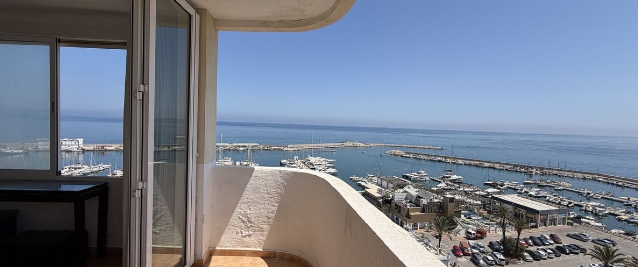 Resale - apartment - Estepona - Estepona Centro