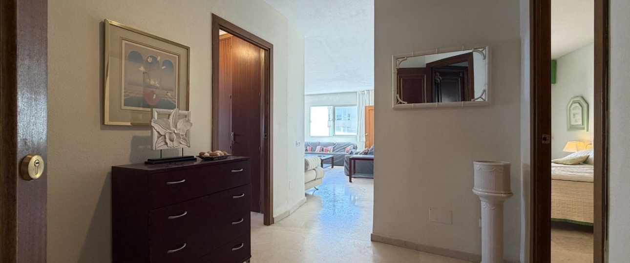 Resale - apartment - Estepona - Estepona Centro