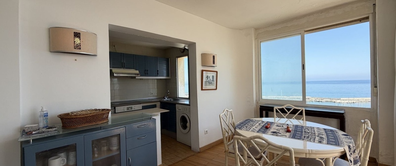 Resale - apartment - Estepona - Estepona Centro
