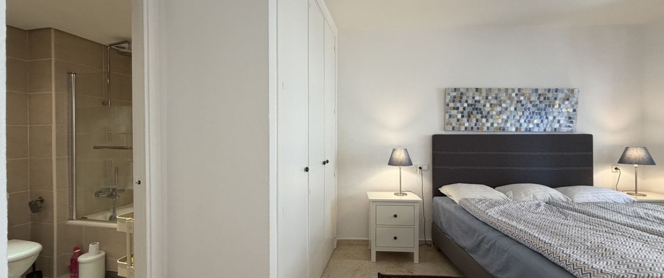 Resale - apartment - Estepona - Estepona Centro