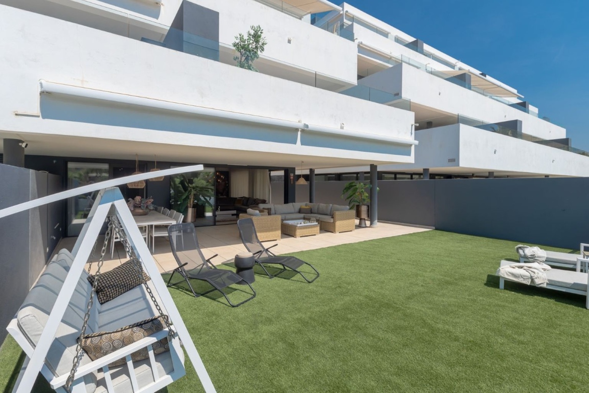 Resale - apartment - Estepona - Estepona Centro