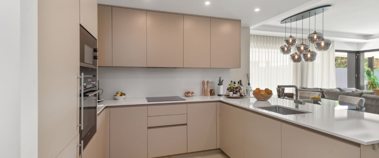 Resale - apartment - Estepona - Estepona Centro