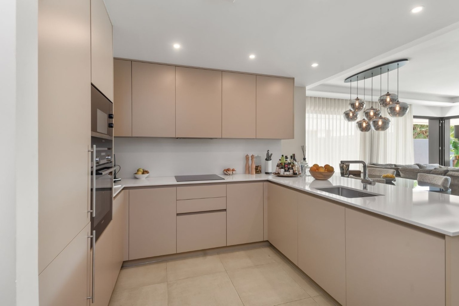 Resale - apartment - Estepona - Estepona Centro