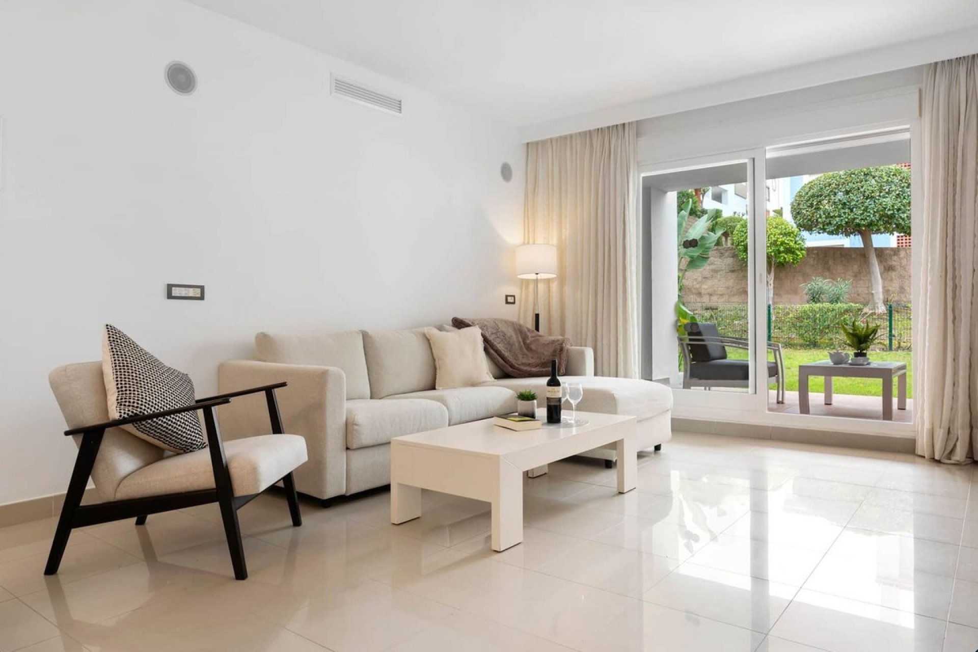 Resale - apartment - Estepona - Estepona Centro