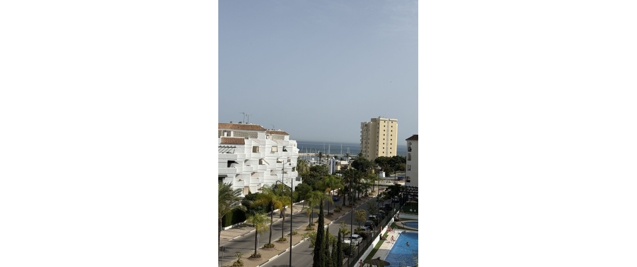 Resale - apartment - Estepona - Estepona Centro