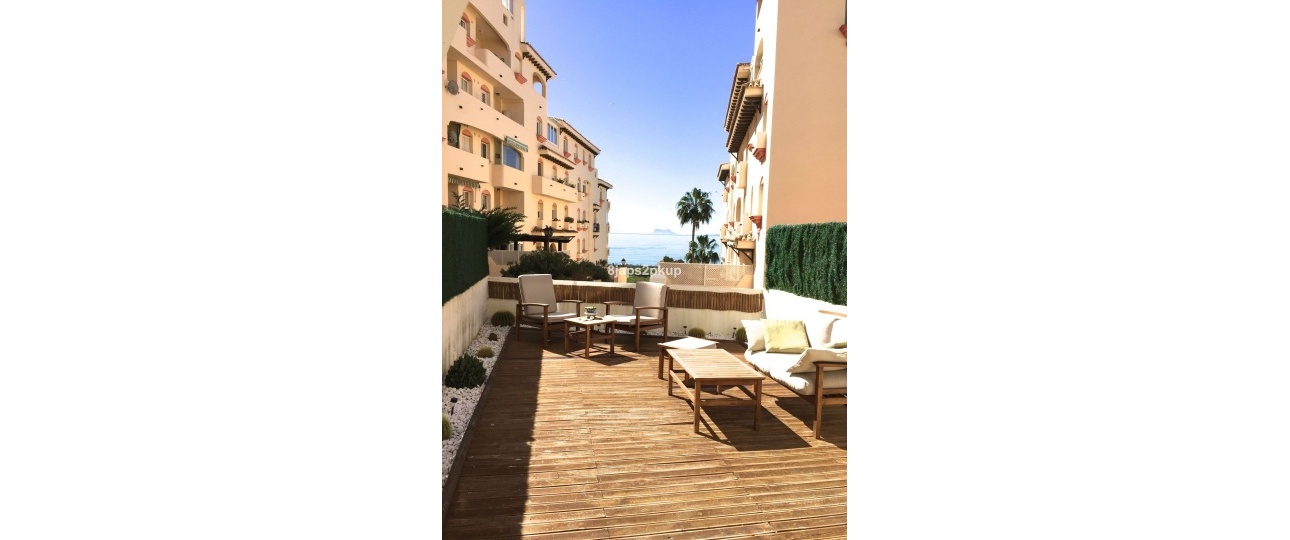 Resale - apartment - Estepona - Estepona Centro