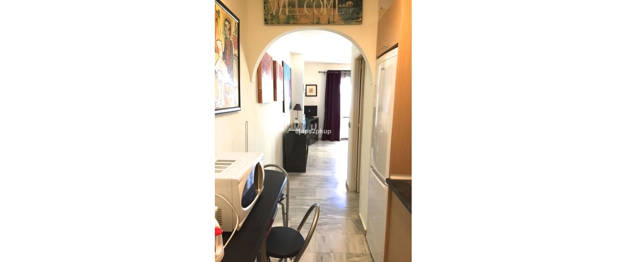 Resale - apartment - Estepona - Estepona Centro