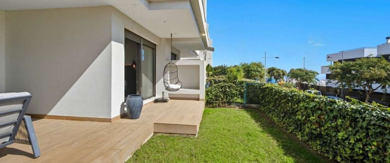 Resale - apartment - Estepona - Estepona Centro