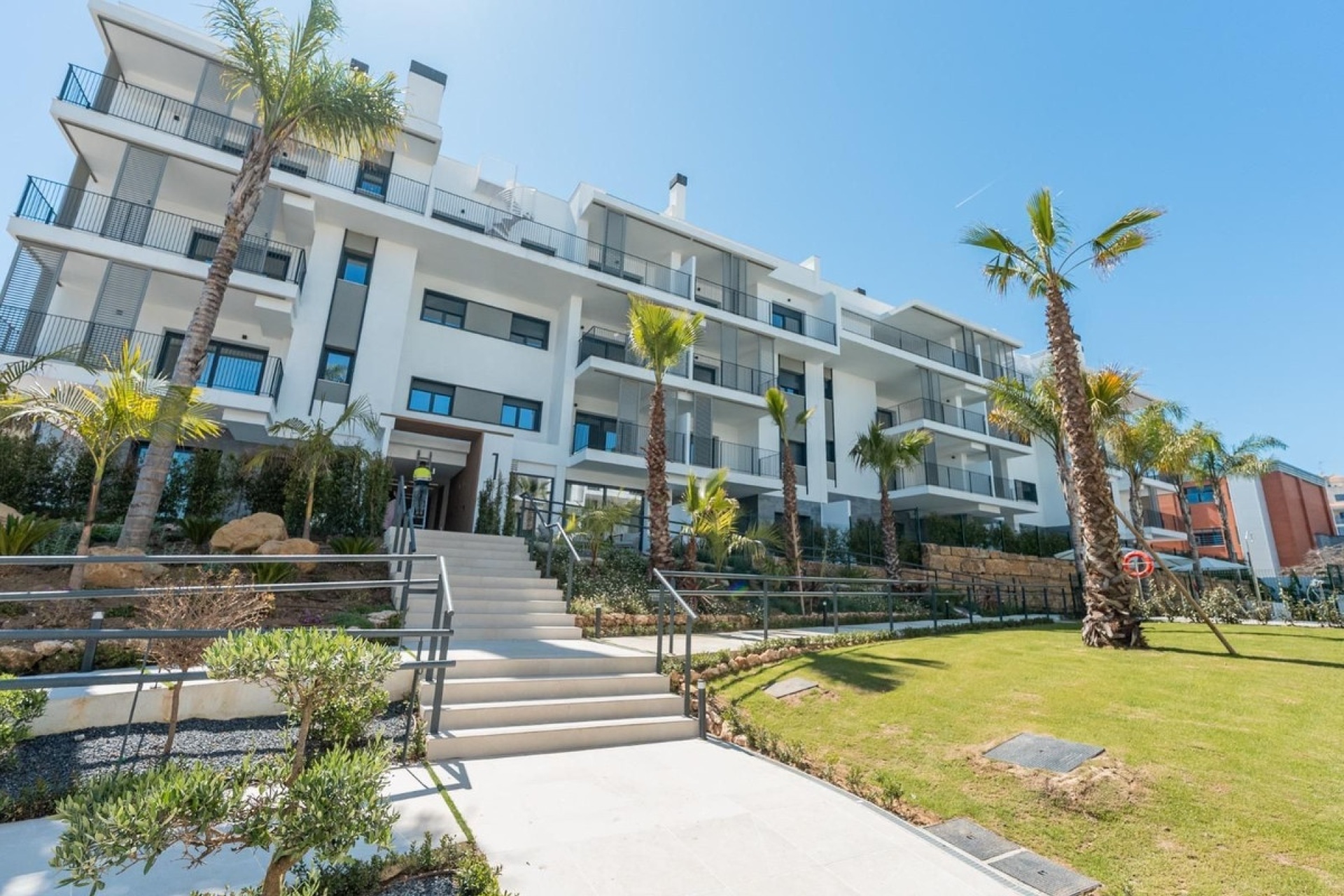 Resale - apartment - Estepona - Estepona Centro