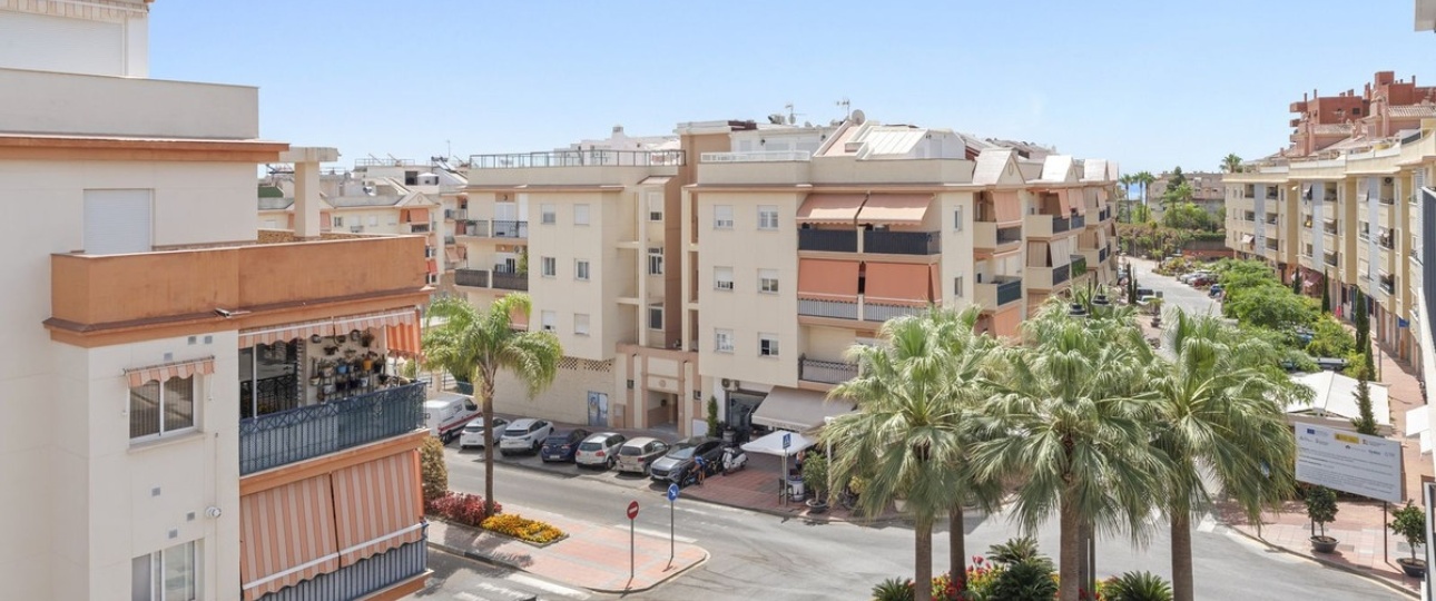 Resale - apartment - Estepona - Estepona Centro
