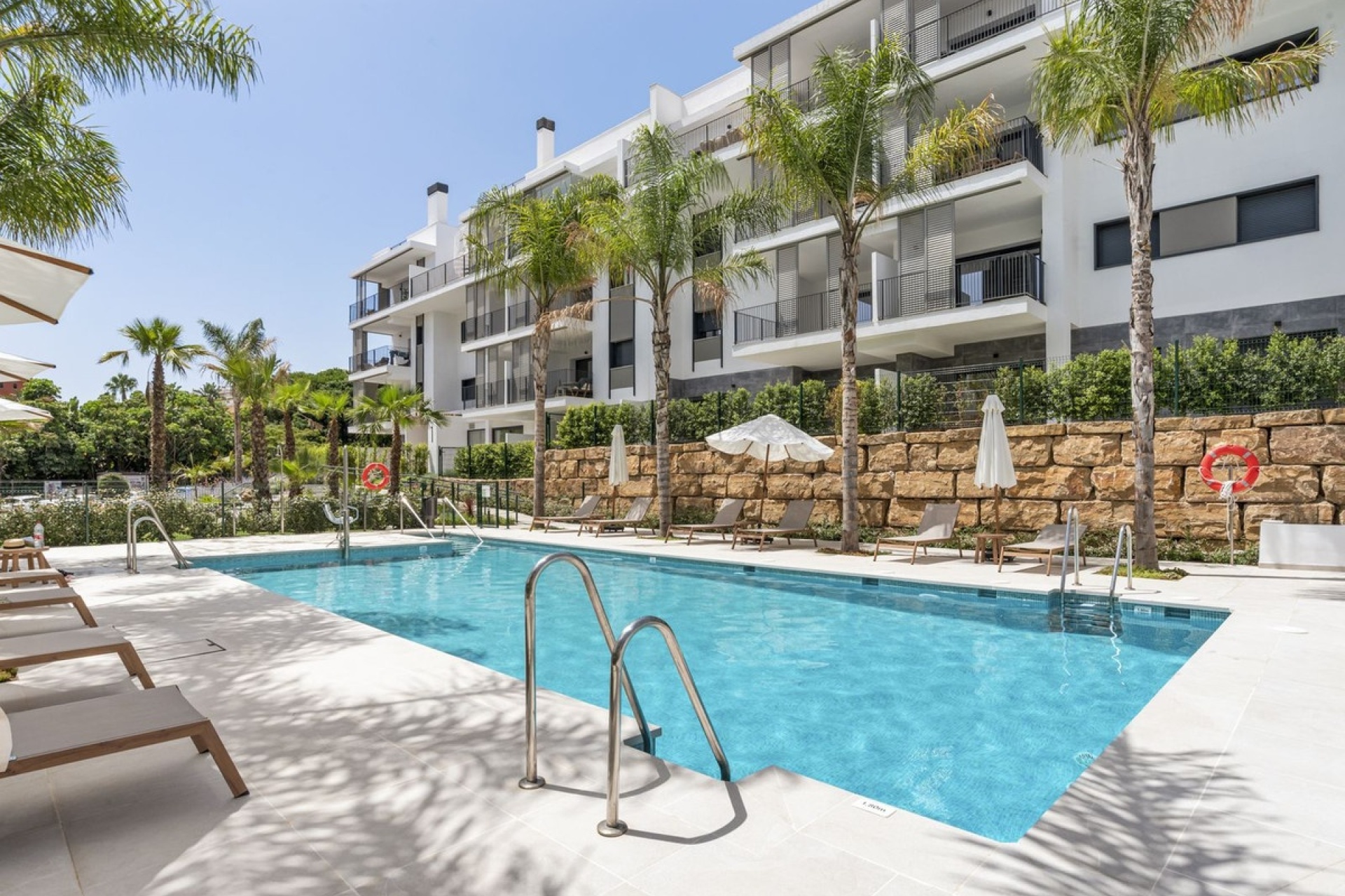 Resale - apartment - Estepona - Estepona Centro