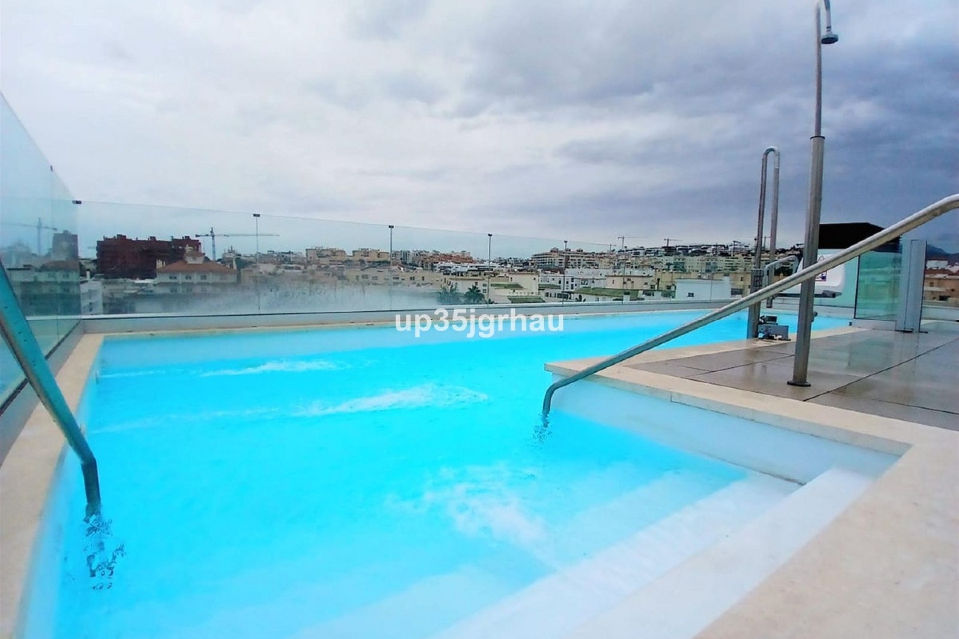 Resale - apartment - Estepona - Estepona Centro