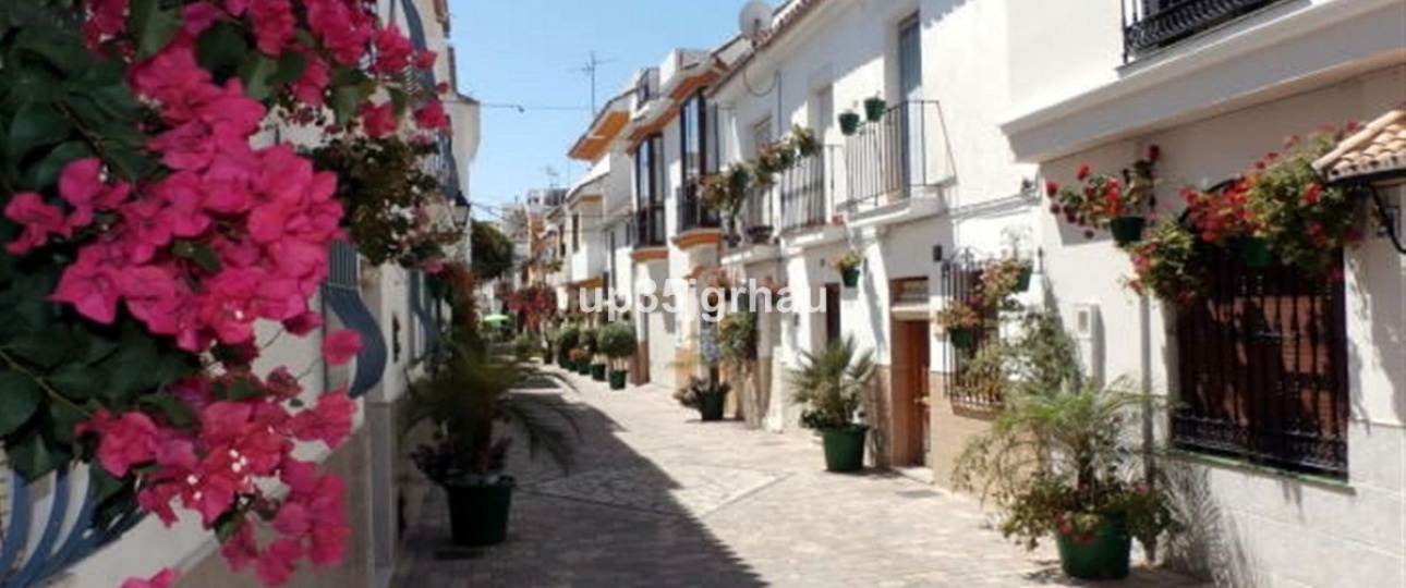 Resale - apartment - Estepona - Estepona Centro
