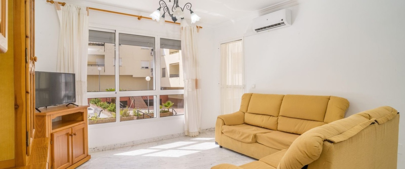 Resale - apartment - Estepona - Estepona Centro