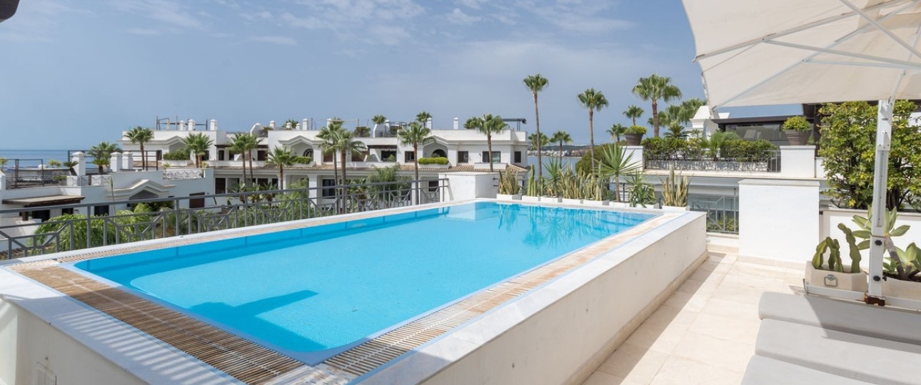 Resale - apartment - Estepona - Estepona Centro