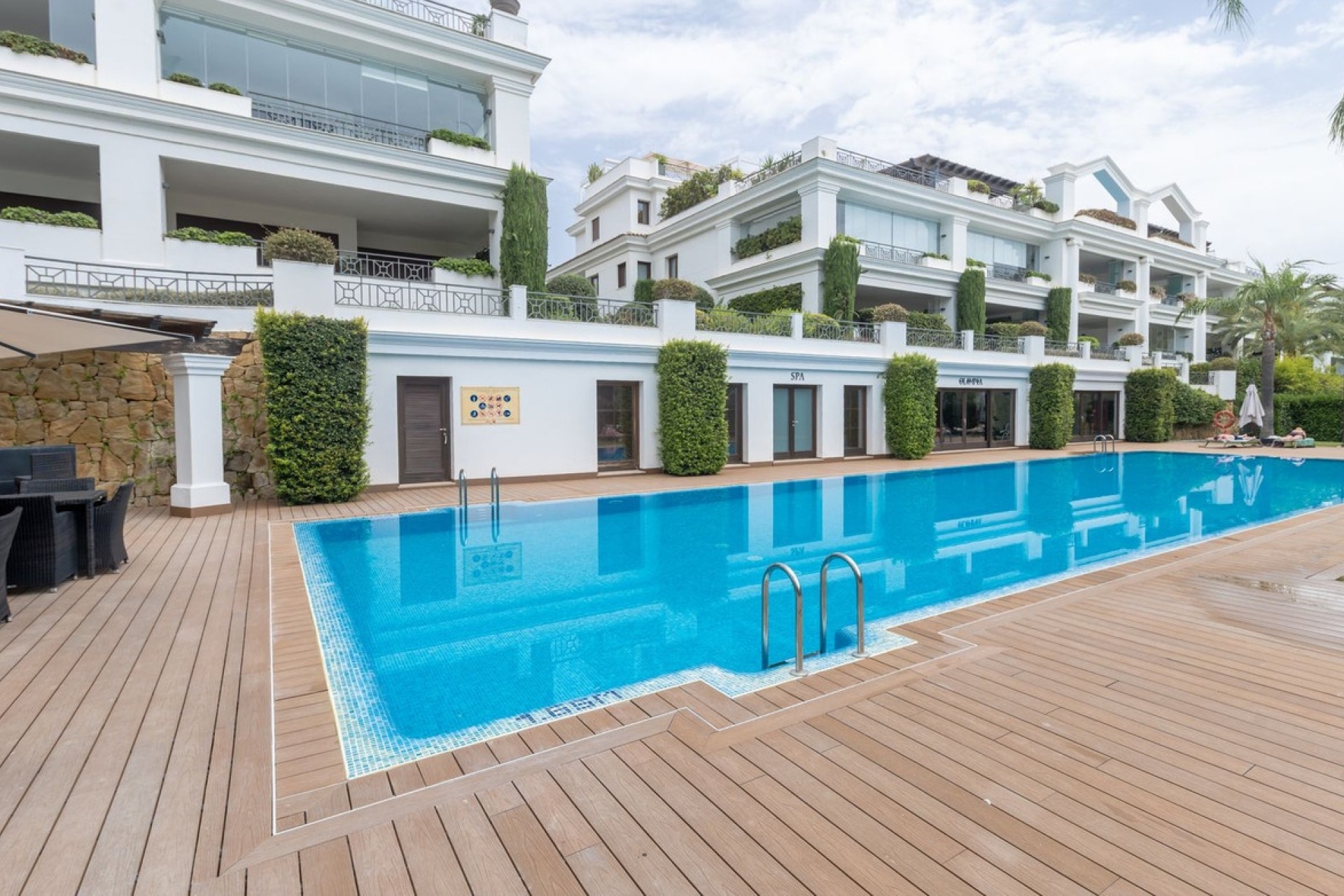 Resale - apartment - Estepona - Estepona Centro