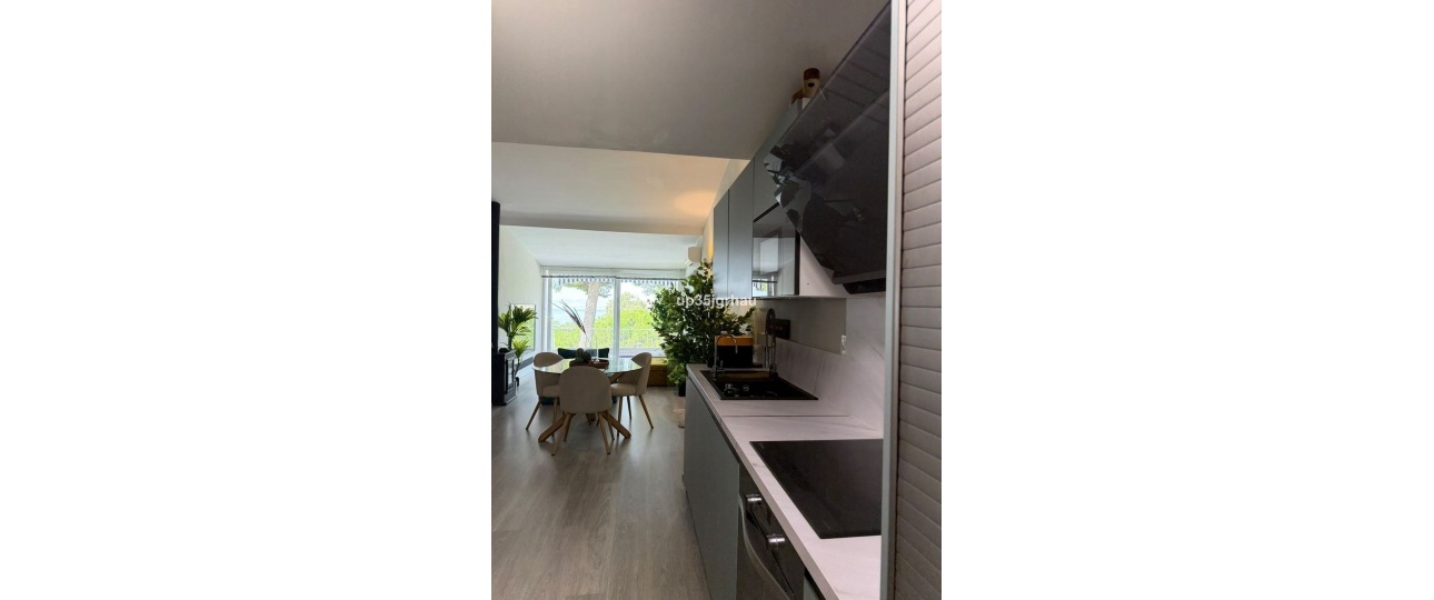 Resale - apartment - Estepona - Estepona Centro