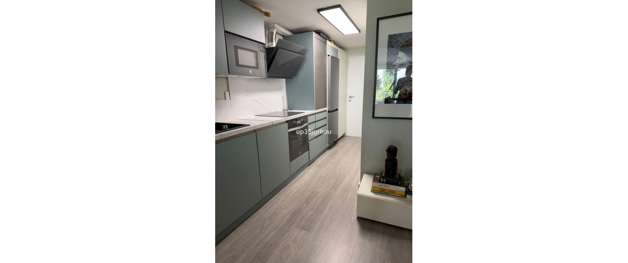 Resale - apartment - Estepona - Estepona Centro