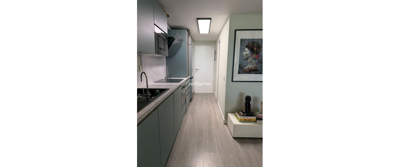 Resale - apartment - Estepona - Estepona Centro