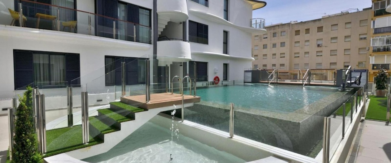 Resale - apartment - Estepona - Estepona Centro