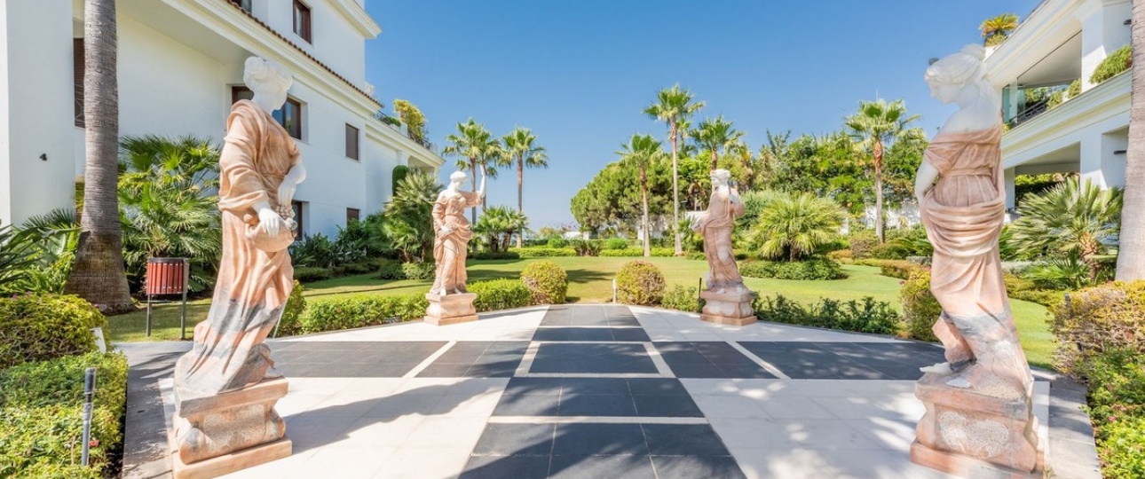 Resale - apartment - Estepona - Estepona Centro