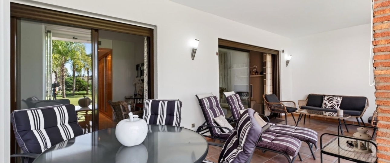 Resale - apartment - Estepona - Estepona Centro