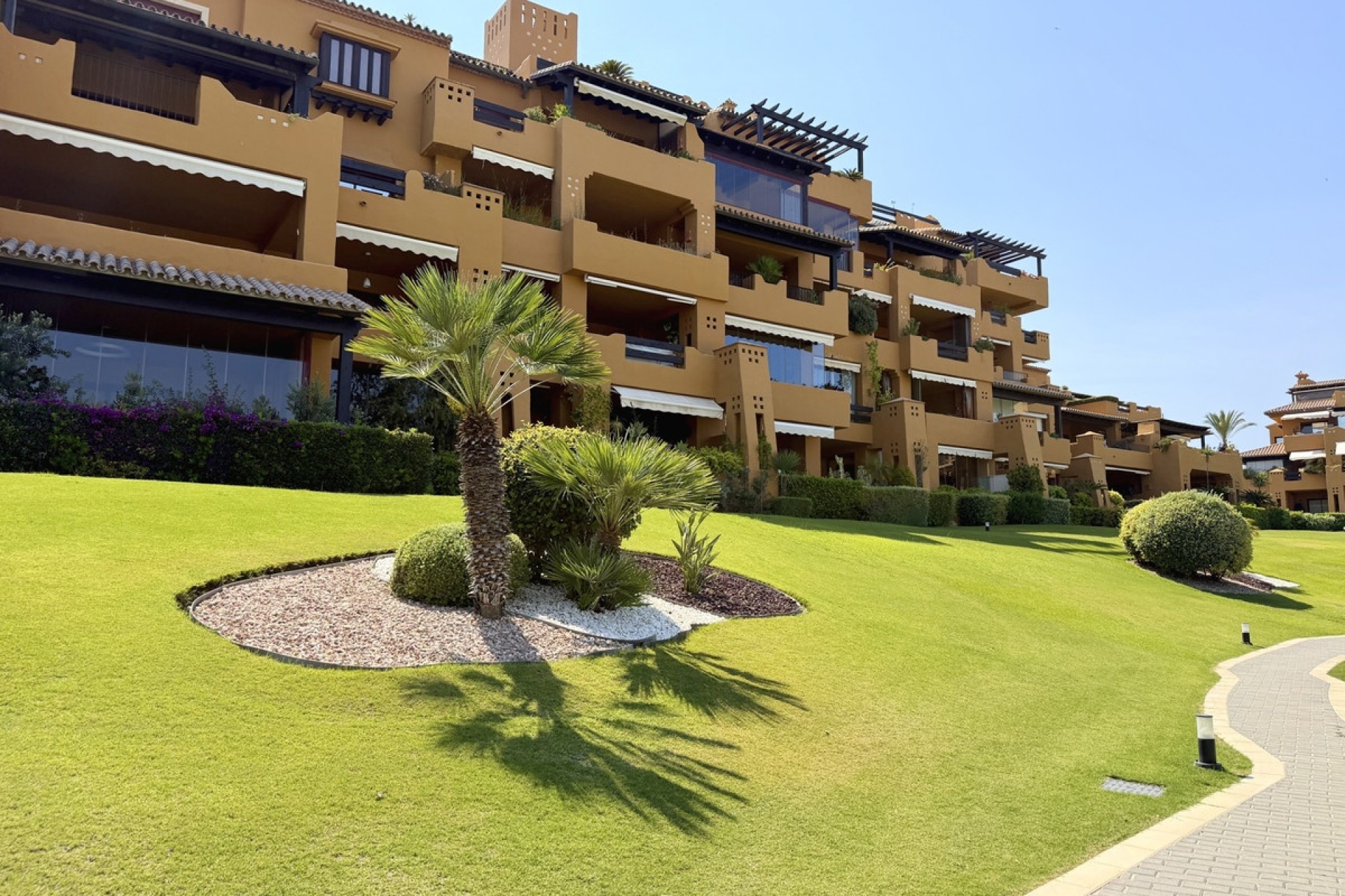 Resale - apartment - Estepona - Estepona Centro