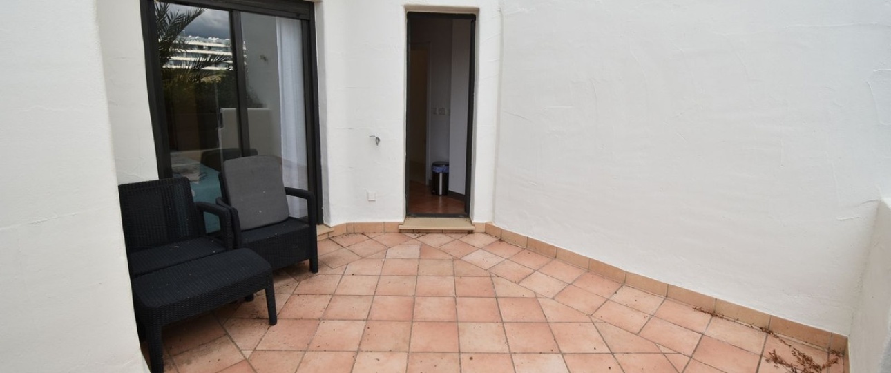Resale - apartment - Estepona - Estepona Centro