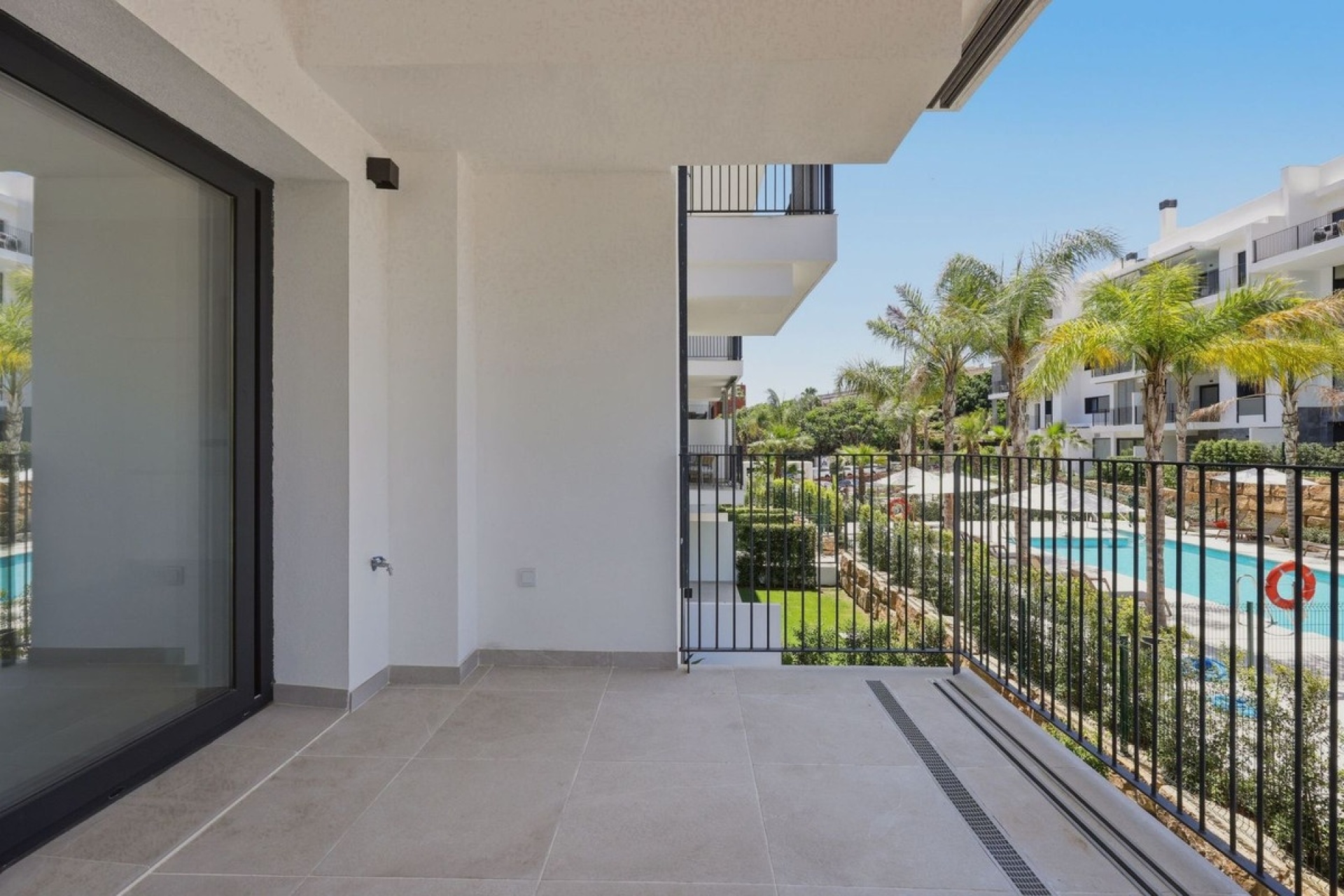 Resale - apartment - Estepona - Estepona Centro