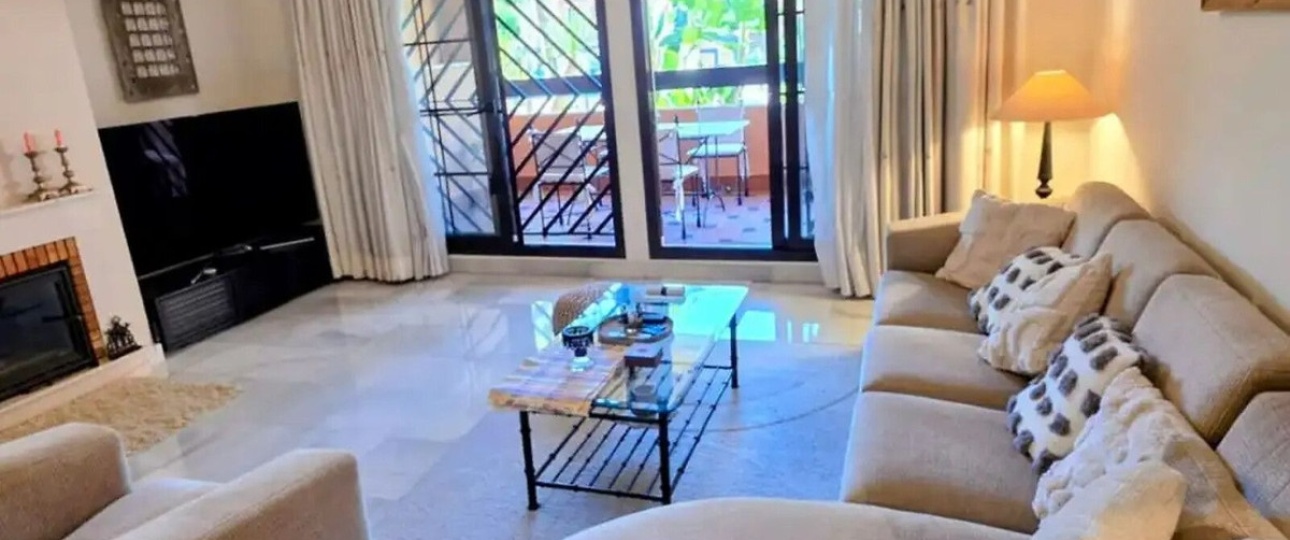 Resale - apartment - Estepona - Estepona Centro