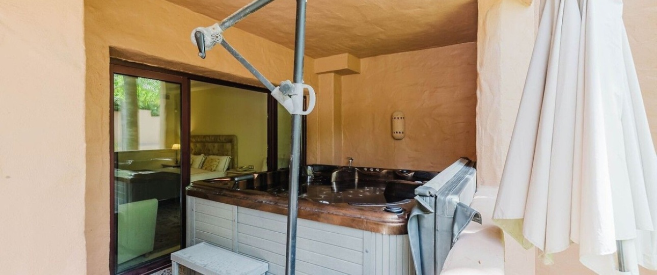 Resale - apartment - Estepona - Estepona Centro