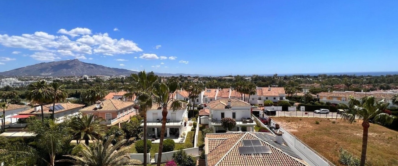 Resale - apartment - Estepona - Estepona Centro